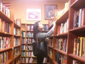 Academia Novel Femme Yumi Pak in a bookstore